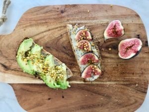 Petit déjeuner tartine saine
